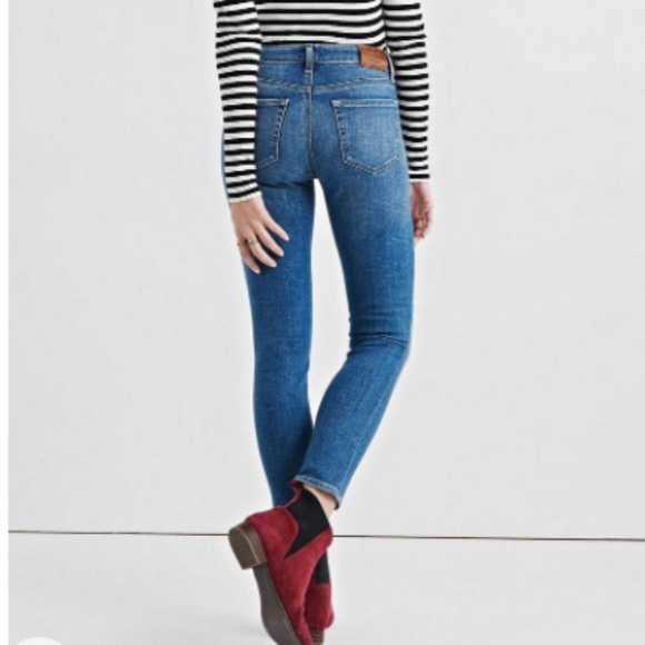 Lucky Brand High Waist Hayden Crop Blue Jeans Size 6/28 with MEASUREMENTS! - Picture 2 of 13